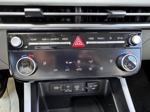 Used 2025 Hyundai Tucson SEL AWD/4WD image 23