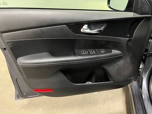 Used 2022 Kia Forte GT-Line w/ GT-Line Premium Package FWD image 20