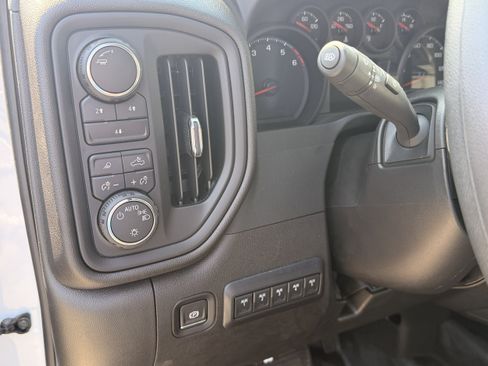 Used 2024 Chevrolet Silverado 2500 W/T w/ WT Convenience Package AWD/4WD image 8