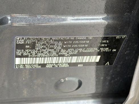Used 2017 Toyota RAV4 Platinum FWD image 21