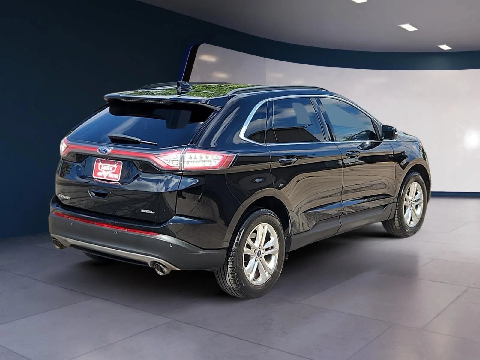 Used 2017 Ford Edge SEL w/ Equipment Group 201A FWD image 5