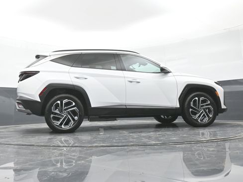 Certified 2025 Hyundai Tucson Limited image 45