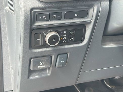 Used 2024 Ford F150 Lariat w/ FX4 Off-Road Package AWD/4WD image 10