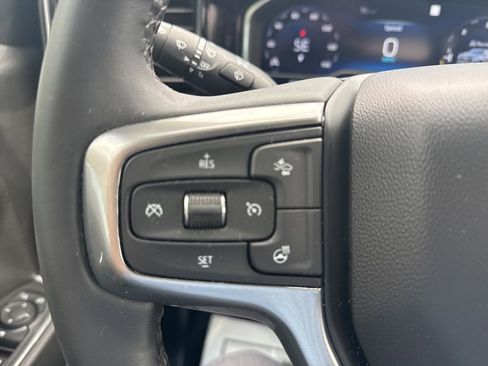 Used 2023 Chevrolet Silverado 1500 LT AWD/4WD image 16