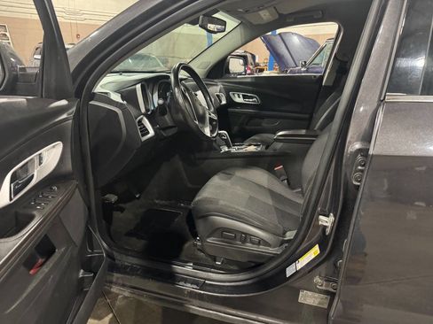 Used 2014 Chevrolet Equinox LT w/ Driver Convenience Package image 9
