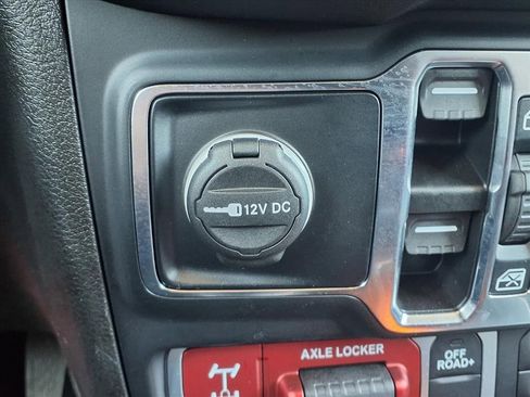 Used 2024 Jeep Gladiator Sport image 19