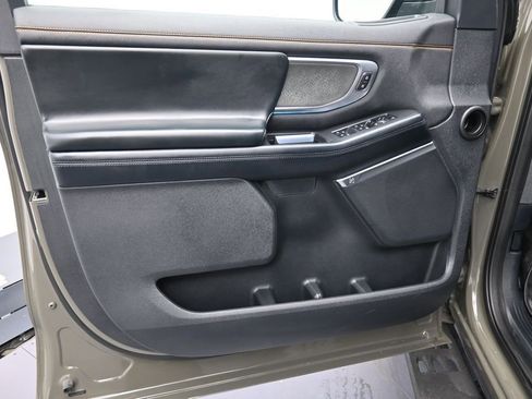Used 2025 Ford Expedition Tremor AWD/4WD image 9
