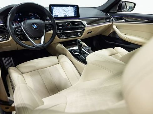 Used 2022 BMW 530i xDrive w/ Premium Package AWD/4WD image 21