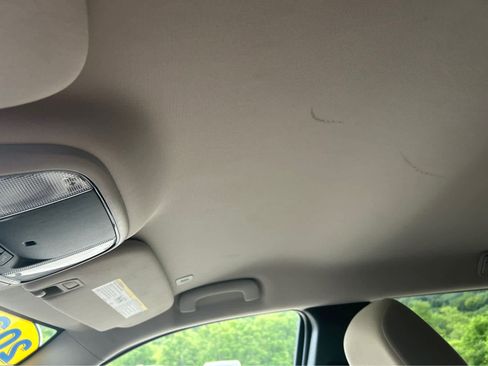 Used 2021 Dodge Durango SXT image 32