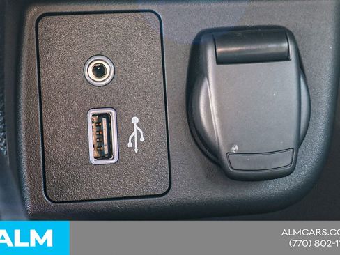 Used 2025 Nissan Versa S w/ Trunk Package FWD image 33