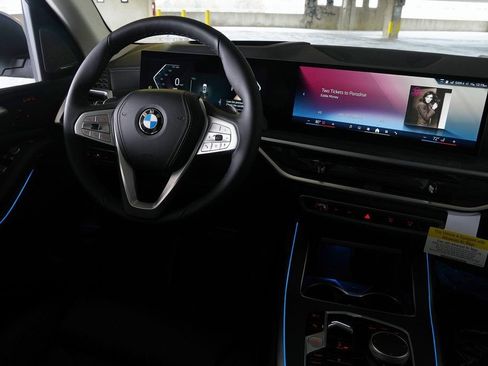 Used 2026 BMW X7 xDrive40i w/ Premium Package AWD/4WD image 12