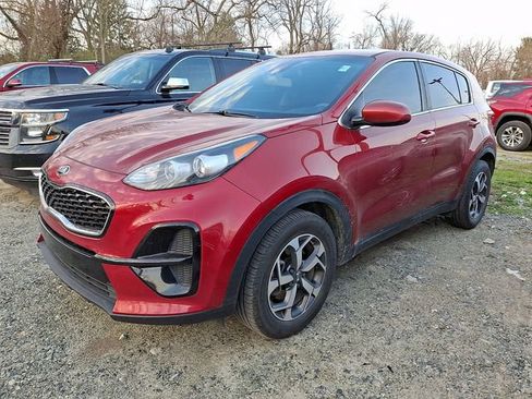 Used 2020 Kia Sportage LX image 3