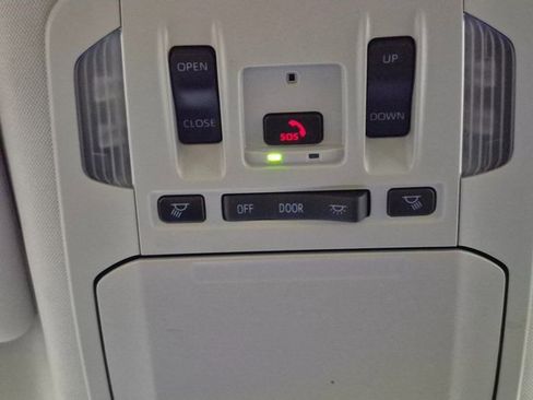 Certified 2024 Toyota Highlander XLE image 21