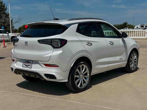 Used 2025 Buick Encore GX Avenir FWD image 3