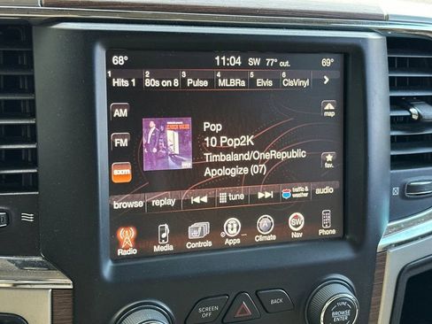 Used 2014 RAM 1500 Laramie w/ Convenience Group image 18