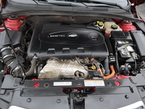 Used 2014 Chevrolet Cruze Diesel w/ Enhanced Safety Package image 33