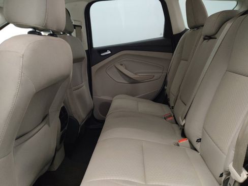 Used 2017 Ford Escape SE w/ SE Cold Weather Package FWD image 18