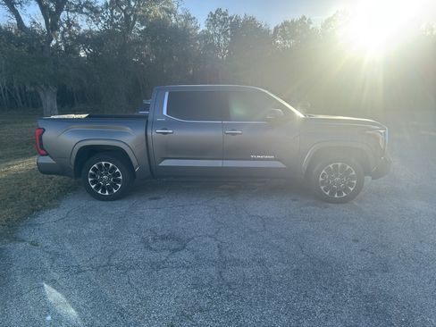Used 2023 Toyota Tundra Limited image 6