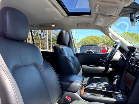 Used 2023 Nissan Armada SL image 10