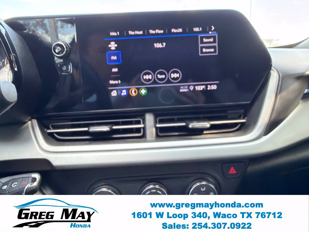 Used 2025 Chevrolet Trax LS w/ LS Convenience Package FWD image 29