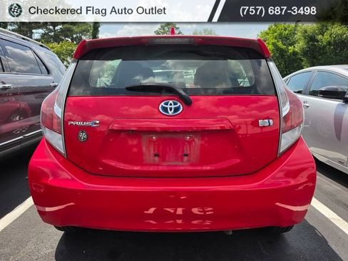 Used 2015 Toyota Prius C Four FWD image 5