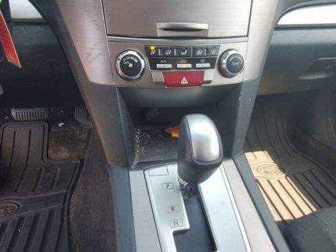 Used 2013 Subaru Outback 2.5i Premium AWD/4WD image 19