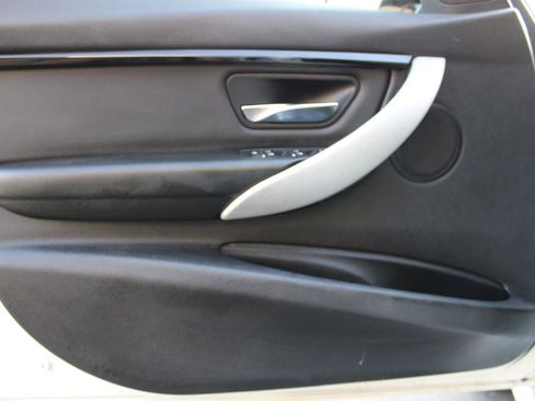 Used 2017 BMW 330i Sedan image 10