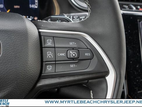 Certified 2024 Jeep Grand Cherokee L Altitude image 27