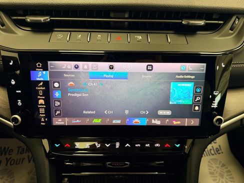 New 2026 Jeep Grand Cherokee Altitude AWD/4WD image 12