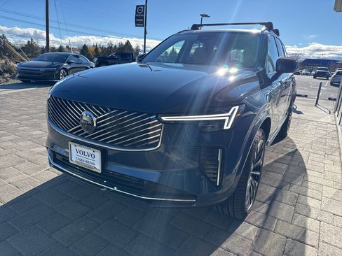 New 2026 Volvo XC90 T8 Ultra w/ Protection Package Premier image 3