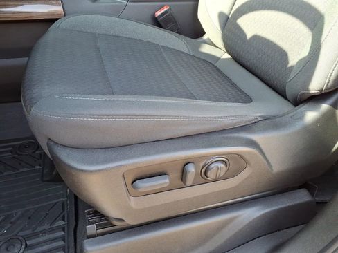 Used 2022 Chevrolet Silverado 1500 LT Trail Boss w/ Bed Protection Package image 17