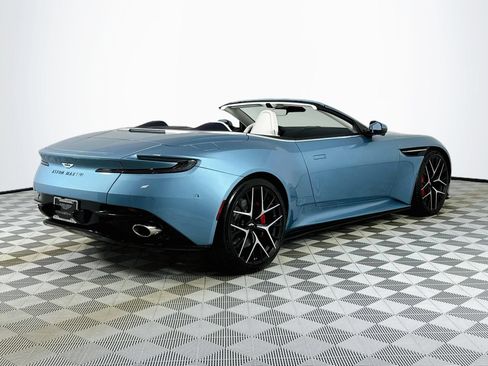 Used 2024 Aston Martin DB12 Convertible RWD image 15