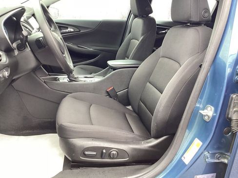 Used 2025 Chevrolet Malibu LT FWD image 13