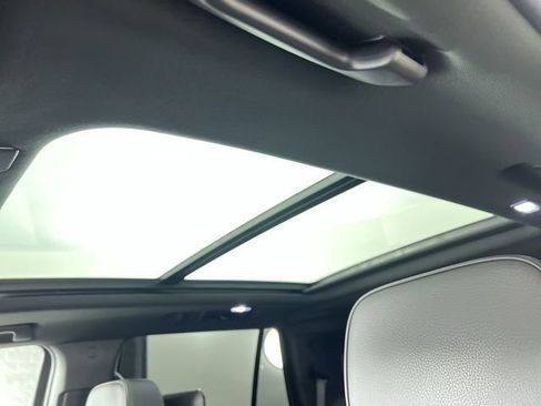 Used 2023 GMC Yukon Denali AWD/4WD image 19
