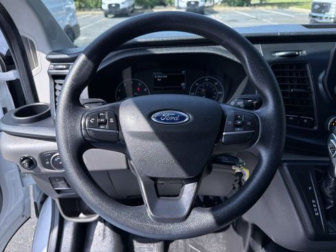 Used 2021 Ford Transit 150 Low Roof RWD image 21