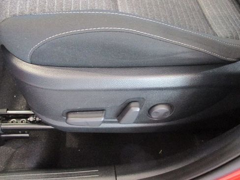 Used 2025 Kia Soul EX image 28