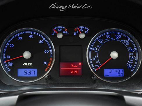 Used 2004 Volkswagen R32 image 10