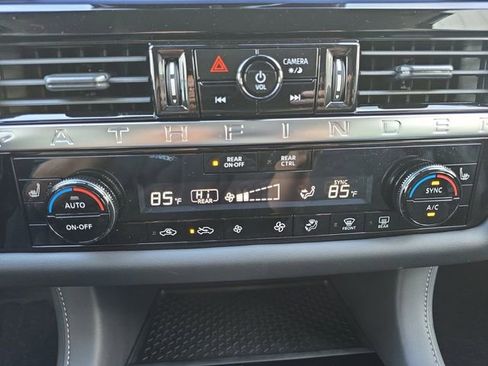 New 2026 Nissan Pathfinder SV image 4