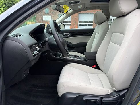 Used 2024 Honda Civic EX image 12