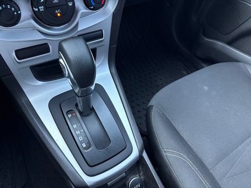 Used 2019 Ford Fiesta SE FWD image 10