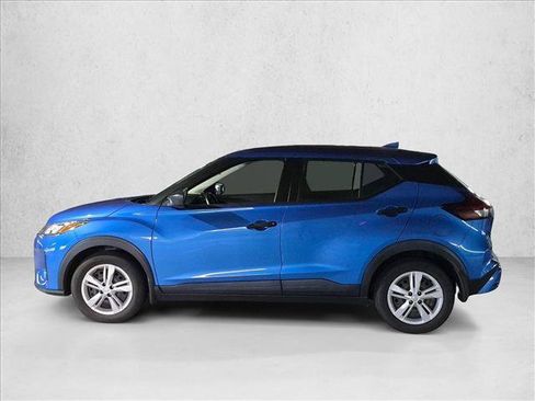 Used 2023 Nissan Kicks S FWD image 9