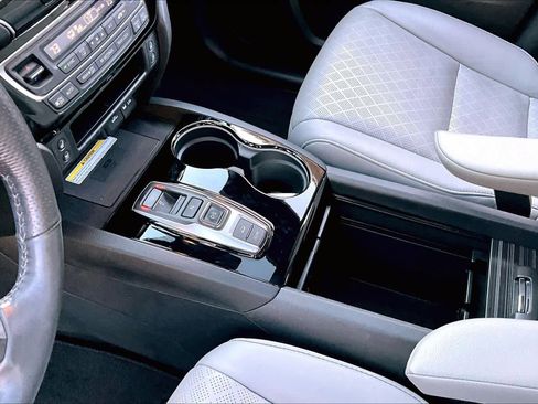 Used 2023 Honda Passport Elite image 32