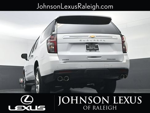 Used 2024 Chevrolet Suburban Premier AWD/4WD image 19