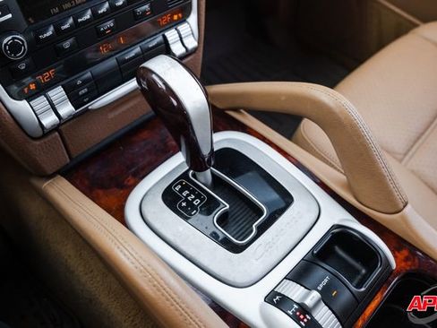 Used 2009 Porsche Cayenne image 15