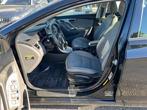 Used 2013 Hyundai Elantra GLS w/ Preferred Pkg FWD image 19
