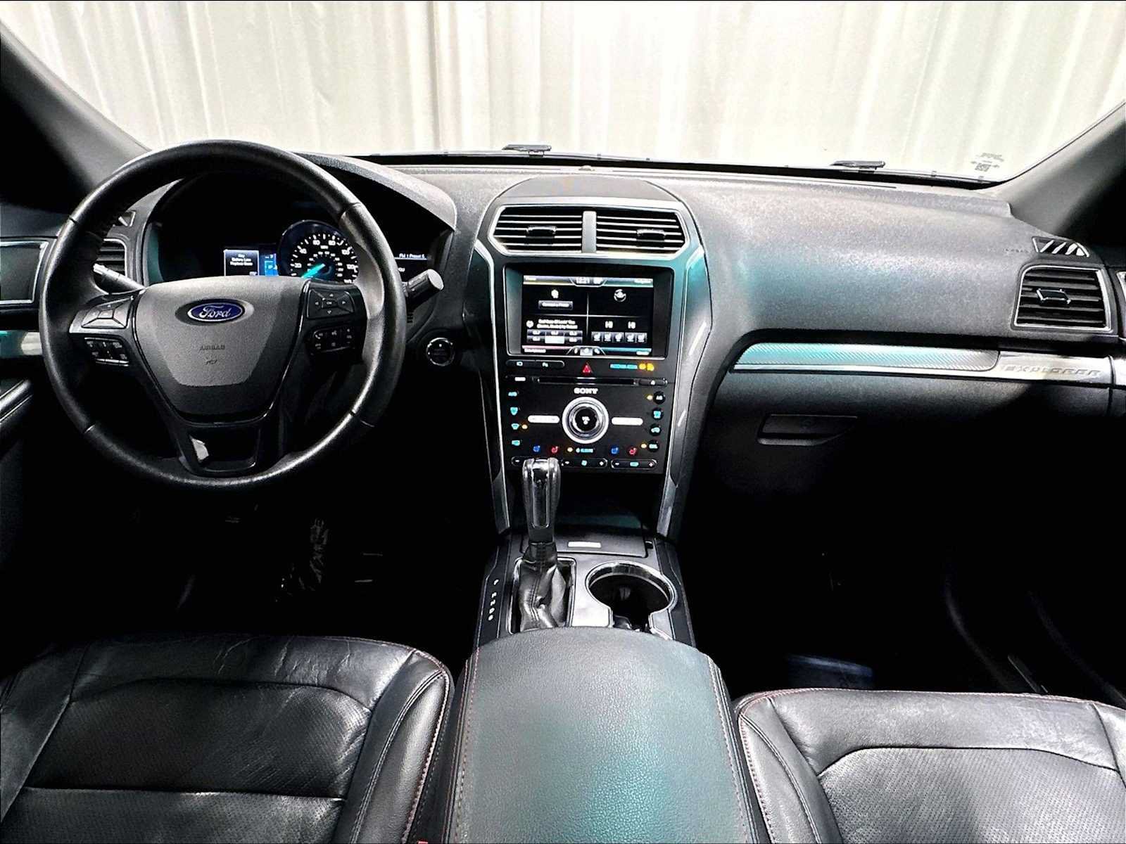 Used 2016 Ford Explorer Sport w/ Equipment Group 401A AWD/4WD image 16