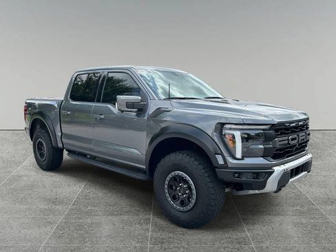Used 2025 Ford F150 Raptor AWD/4WD image 8