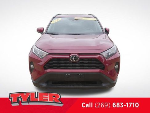 Used 2021 Toyota RAV4 XLE w/ Convenience Package AWD/4WD image 2