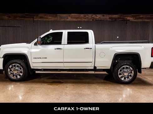 Used 2016 GMC Sierra 2500 Denali w/ Duramax Plus Package image 5