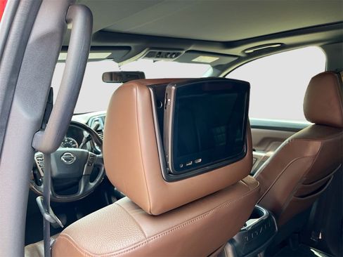 Used 2021 Nissan Titan Platinum Reserve w/ Moonroof Package image 26